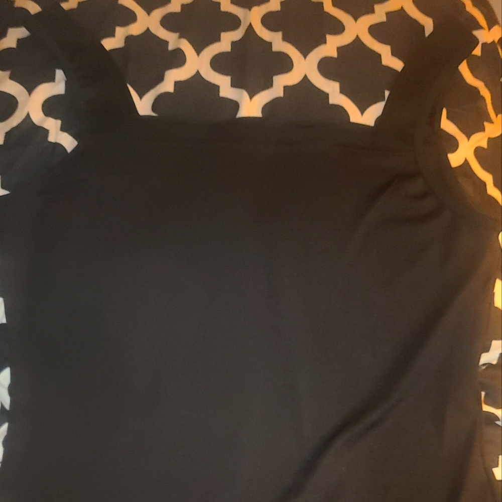 Women's camisole with wide straps